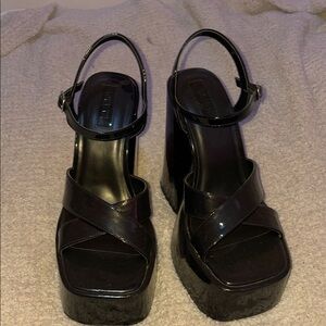 Forever 21 Black Platform Chunky Heel Sandals